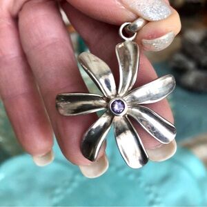 Sterling Silver 925 Flower Pendant with Amethyst Stone